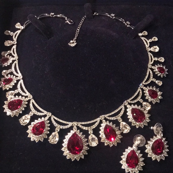 New Authentic Swarovski Ruby Princess Necklace/Collar with Matching Earrings! - Picture 7 of 15